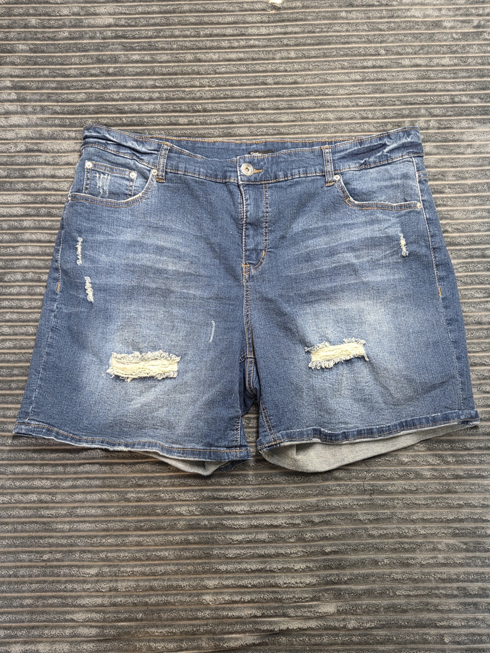Distressed Mid-Rise Women's Denim Shorts - Blue